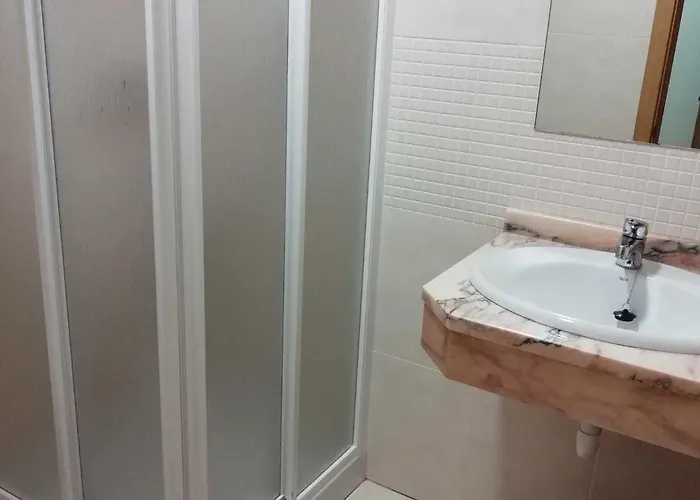 Residencia Caola 3*