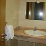Residencia Caola בית הארחה 3*