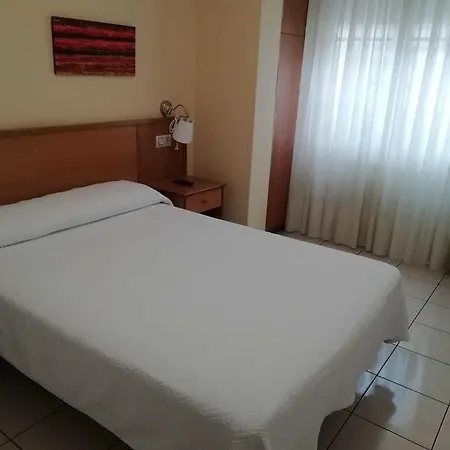 Residencia Caola 2* Arteixo