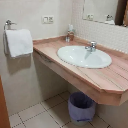 Residencia Caola Guest house Arteixo