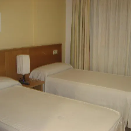 Residencia Caola 2* Arteixo
