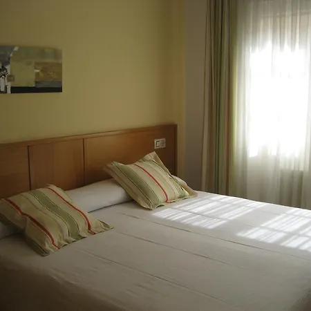 Residencia Caola Guest house Arteixo