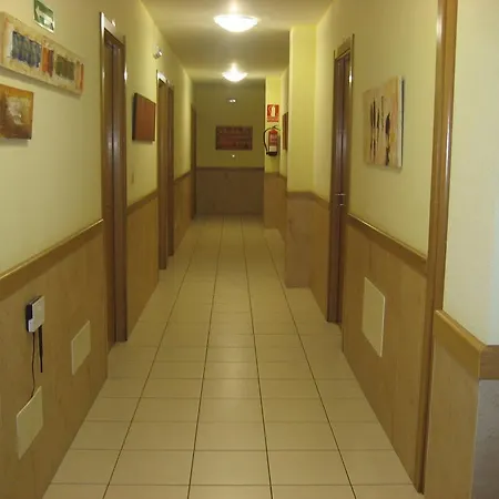 Residencia Caola Guest house 2*